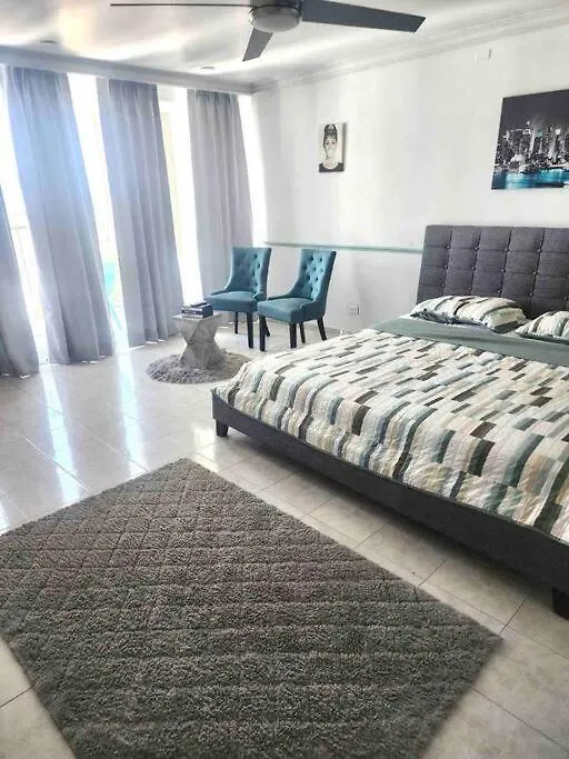 Gorgeous Ocean View Condo W/Beach Access & Parking San Juan
