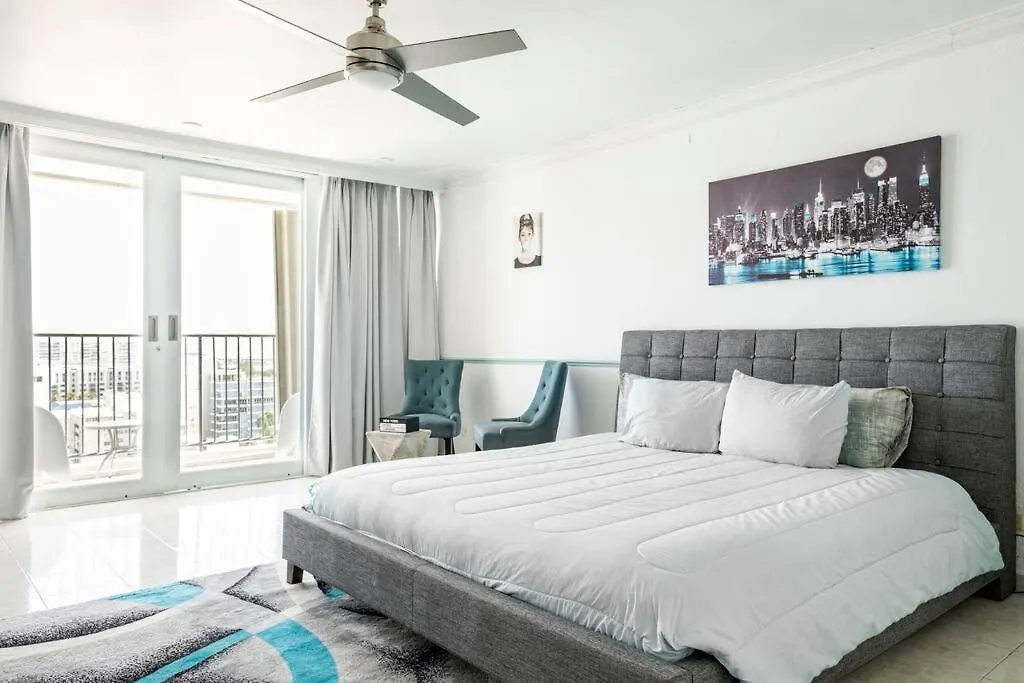 Gorgeous Ocean View Condo W/Beach Access & Parking San Juan 0*,  Puerto Rico